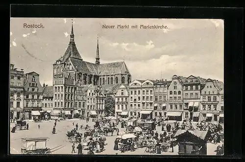 AK Rostock i. Meckl., Marktkarren auf dem neuen markt mit der Marienkirche