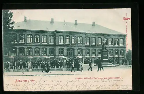 AK Eckernförde, das Kaiser Wilhelm-Denkmal mit Knabenschule