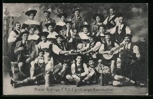 AK Freier Gebirgs-T. E. V. d. grübiwiga Gamskofler in Tracht