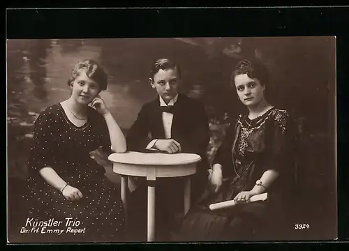 AK Musiker Künstler-Trio, Dir.: Frl. Emmy Reipert