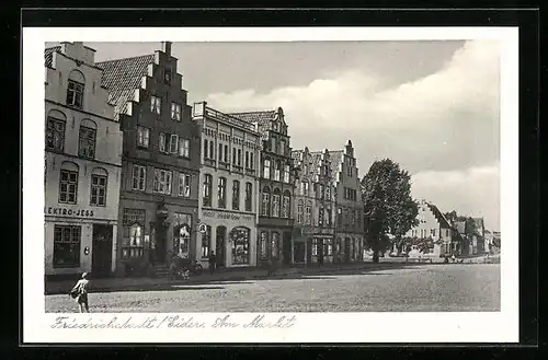 AK Friedrichstadt a. Eider, Geschäfte am Markt
