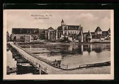 AK Marienburg, Blick von der Notbrücke auf die Marienburg