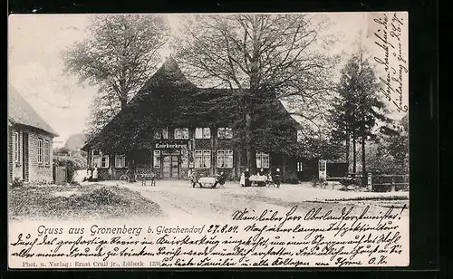 AK Gronenberg b. Gleschendorf, Gäste geniessen ihre Speisen vor dem Gasthof Knirkerkrug