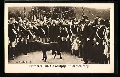 AK Fürst Bismarck wird von der deutschen Studentenschaft umringt