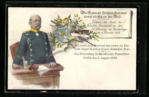 AK Fürst Otto von Bismarck in Uniform an seinem Schreibtisch, zur Erinnerung an die offizielle Trauerfeier 1898