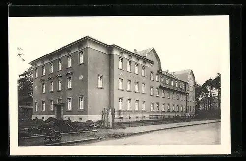 AK Karlsruhe i. B., Altersheim Luisenheim des Mutterhauses der Schwestern des Bad. Frauenvereins