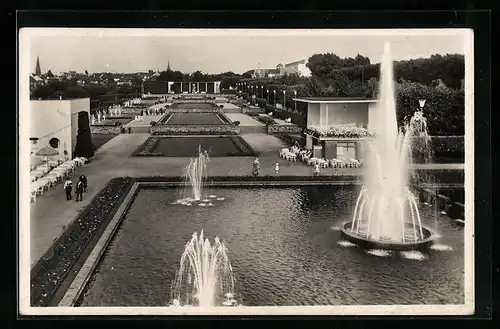 AK Essen /Ruhr, Farbenterrasse und Leuchtfontäne im Grugapark, Ausstellung