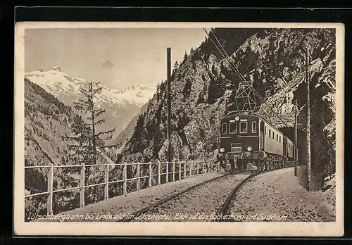 AK Lötschbergbahn bei Lindwald im Lötschental, Blick auf das Hochenhorn und Sackhorn, schweizer Eisenbahn