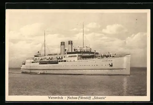 AK Warnemünde, Hochsee-Fährschiff Schwerin