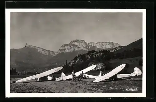 AK Challes-les-Eaux, L`Aérodrome et le Nivolet, Segelflugzeuge gegen Gebirgszug