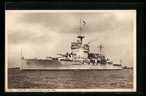 AK Kriegsschiff, H. M. S. Warspite mit Besatzung an Bord