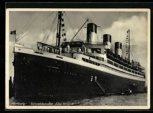 AK Hamburg, Passagierschiff Cap Arcona im Hafen