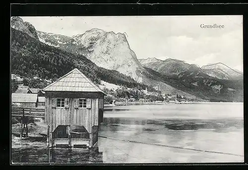 AK Grundlsee, Ortsansicht mit Bergpanorama