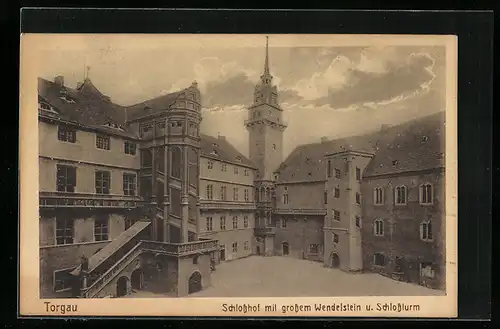 AK Torgau, Schlosshof mit grossem Wendelstein