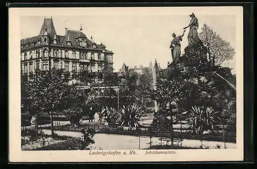 AK Ludwigshafen a. Rh., Jubiläumsplatz mit Skulptur