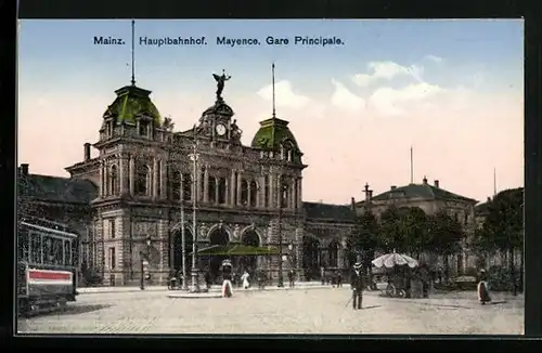 AK Mainz, Hauptbahnhof mit Passanten