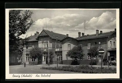 AK Coswig /Anhalt, Am Bahnhof
