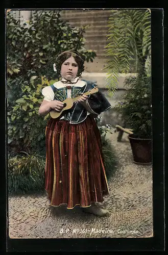 AK Madeira, Mädchen in portugiesischer Tracht