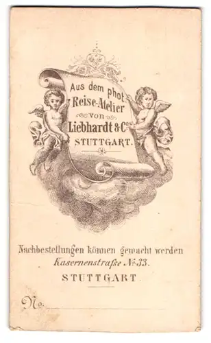 Fotografie Liebhardt & Co., Stuttgart, zwei Engel halten Banderole mit Anschrift des Ateliers