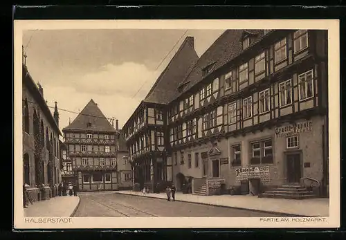 AK Halberstadt, Häuserpartie am Holzmarkt