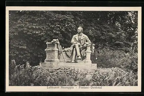 AK Neuruppin, Partie am Fontane-Denkmal