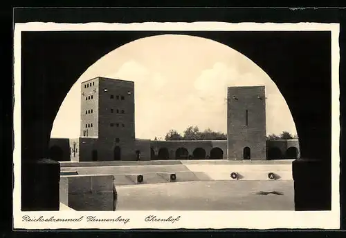 AK Hohenstein, Reichsehrenmal Tannenberg, Ehrenhof