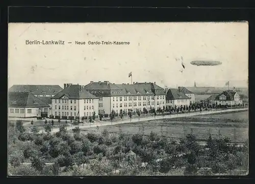AK Berlin-Lankwitz, Neue Garde-Train-Kaserne, Zeppelin