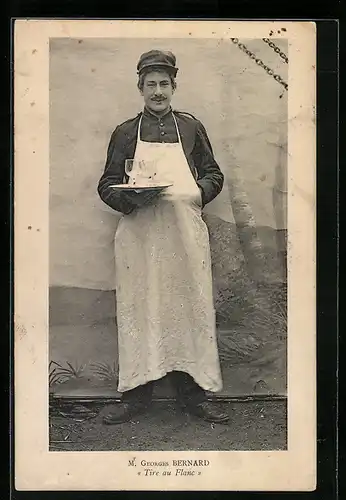 AK M. Georges Bernard Tire au Flanc, Wirt serviert Getränke