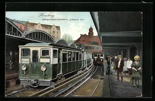 AK Hamburg-St.Georg, U-Bahn-Haltestelle Lübecker Tor, Bahnsteig mit U-Bahnen