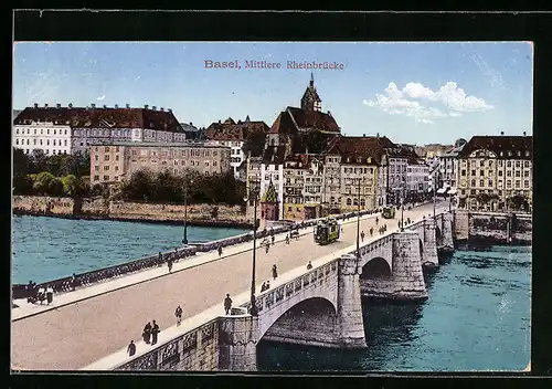 AK Basel, Mittlere Rheinbrücke mit Strassenbahnen