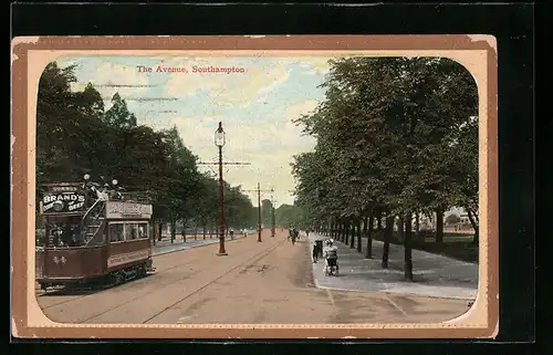 Präge-AK Southampton, The Avenue, Strassenpartie mit Strassenbahn