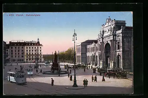 AK Zürich, Strassenbahnen auf dem Bahnhofplatz, Pferdekutsche