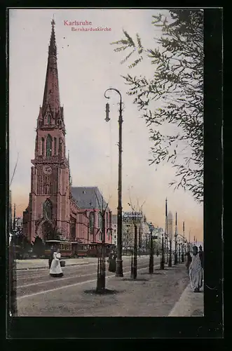 AK Karlsruhe, Strassenbahnen an der Bernharduskirche