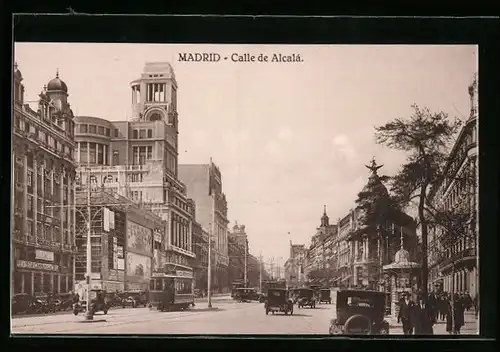 AK Madrid, Calle de Alcalá, Strassenpartie mit Strassenbahn