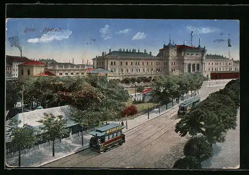 AK Brünn / Brno, Nádrazí, Blick zum Bahnhof, Strassenbahn