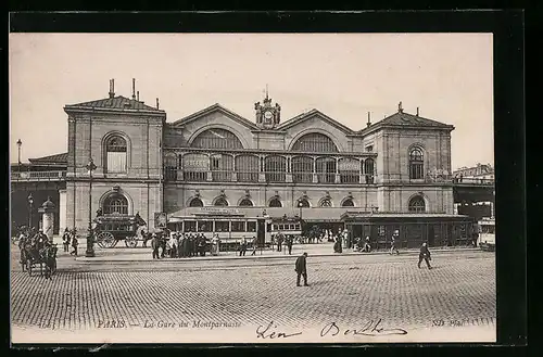 AK Paris, La Gare du Montparnasse, Strassenbahn