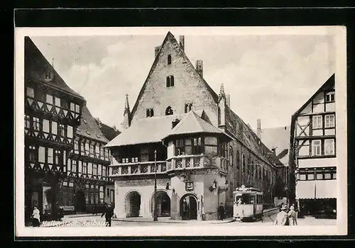 AK Halberstadt, Strassenbahn am Rathaus