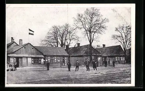 AK Brest-Litowsk, Strassenpartie mit Soldaten und Zivilisten