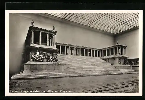 AK Berlin, Pergamon-Museum, Altar von Pergamon