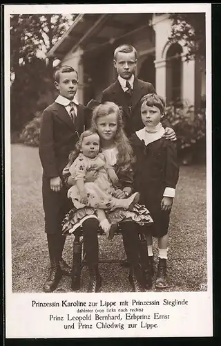 AK Prinzessin Karoline und Prinzessin Sieglinde mit Prinz Leopold Bernhard von Schaumburg-Lippe