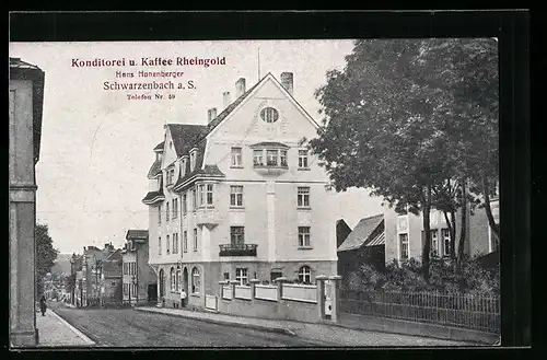 AK Schwarzenbach a. S., Konditorei-Kaffee Rheingold H. Honenberger mit Strasse