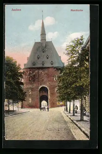 AK Aachen, Marschiertor mit Strasse