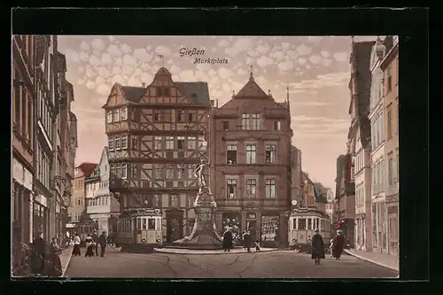 AK Giessen, Strassenbahnen auf dem Marktplatz