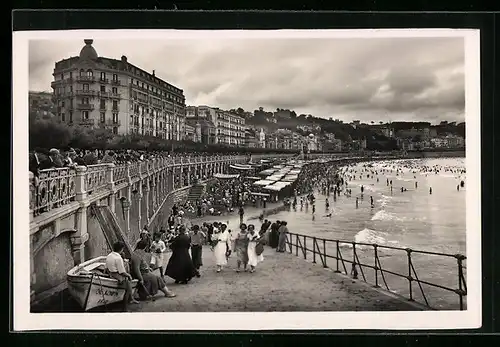 AK San Sebastián, Hoteles y bajada a la Playa