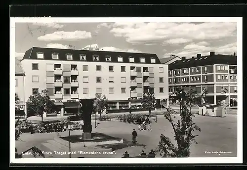 AK Enköping, Stora Torget med Elementens brunn