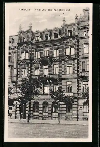 AK Karlsruhe, Hotel Lutz K. Baumgart, Strassenansicht