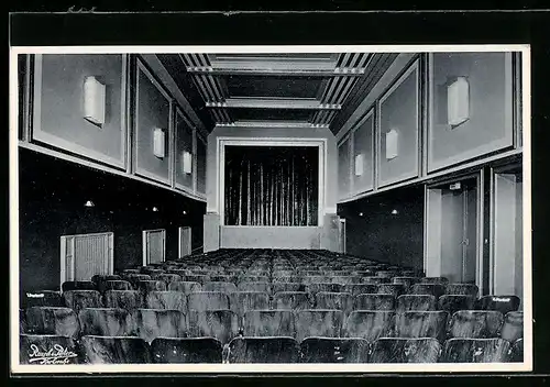 AK Karlsruhe, Filmtheater Pali, Herrenstrasse 11, Vorführraum mit Leinwand