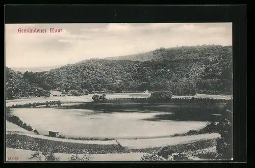 AK Gemünden /Eifel, Gemündener Maar, von oben gesehen