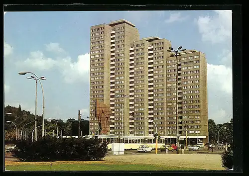 AK Berlin, Am Leninplatz