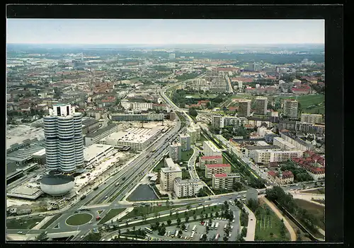 AK München, Blick vom Olypia-Turm mit Strassenpartie